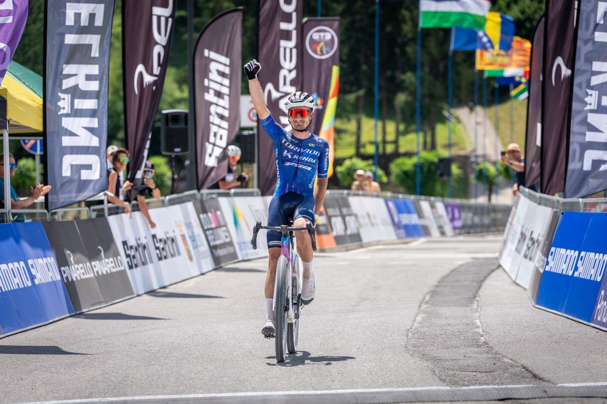 DOMINIO TORPADO KENDA FSA: RABENSTEINER IMPERATORE ALLA GT3 LAVAREDO, SOUTH RE DI SVIZZERA